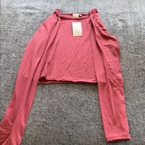 Long sleeve crop